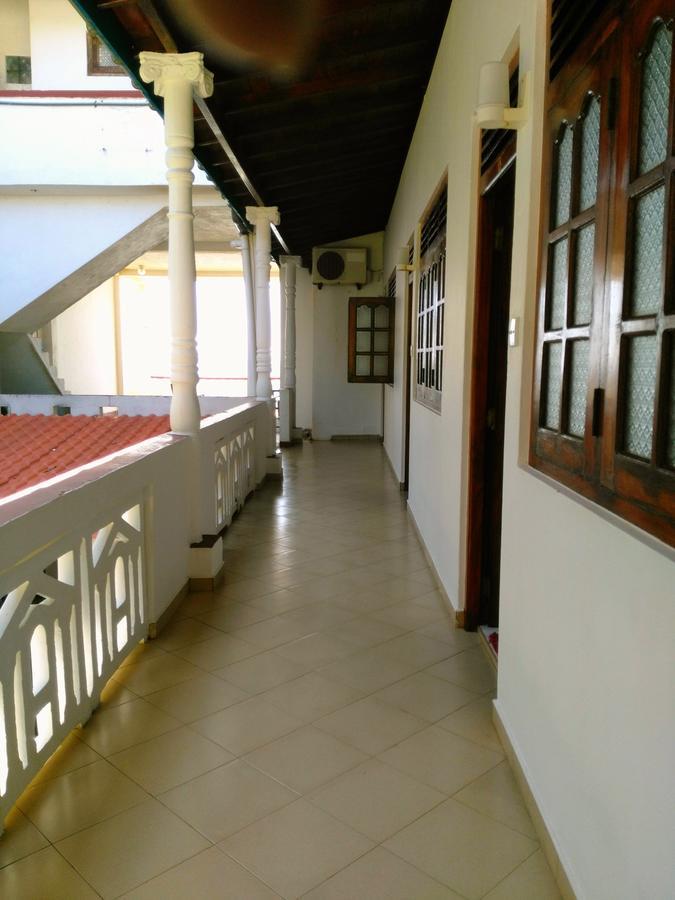 Sunnys Beach Guest House Hikkaduwa Exteriér fotografie