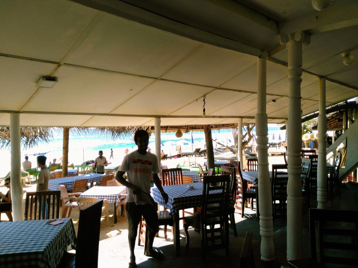 Sunnys Beach Guest House Hikkaduwa Exteriér fotografie